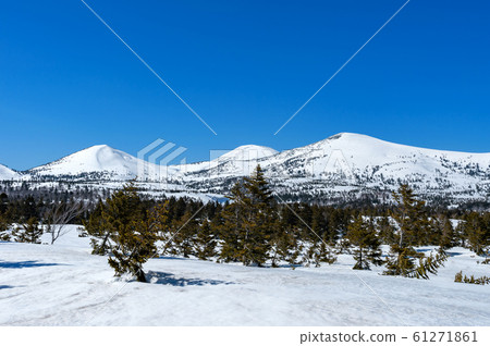 [Aomori Prefecture Hakkoda Yamanaka] Hakkoda Mountains snow scene in spring 61271861