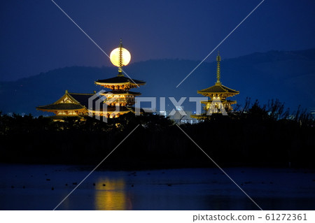 Full moon and evening view of Yakushi-ji Temple (Nishinokyo, Nara City) 61272361