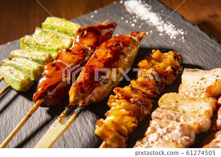 美味的烤雞肉串 美味的烤雞肉串 61274505