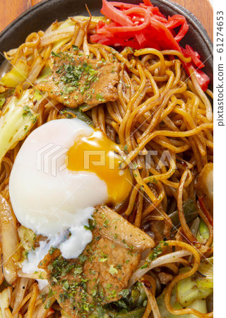 Delicious fried noodles with eggs Delicious fried noodles with eggs 61274653