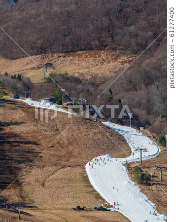 Okugami Nabe Ski Resort became open only for artificial skis in the warm winter 61277400