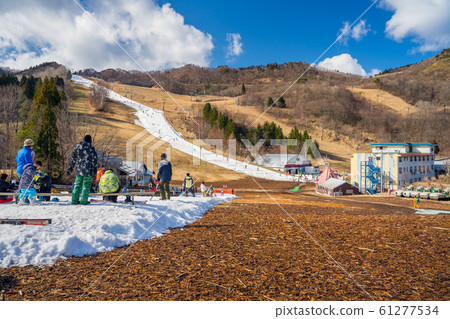 八winter高原滑雪場在溫暖的冬天僅對人造滑雪開放 61277534