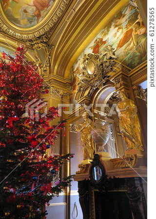 Opera Garnier in Paris 61278565