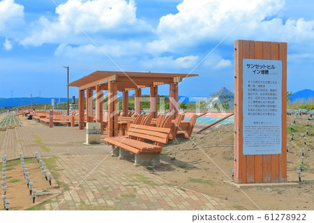 [Ishikawa Prefecture] Sunset Hill Inn Masuho's longest bench in the world 61278922