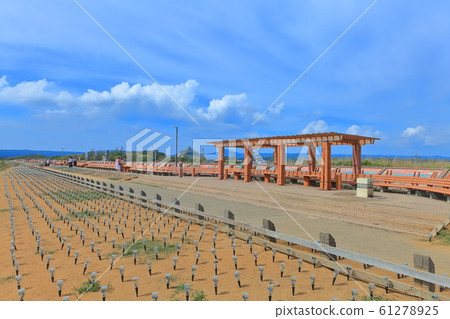[Ishikawa Prefecture] Sunset Hill Inn Masuho's longest bench in the world 61278925