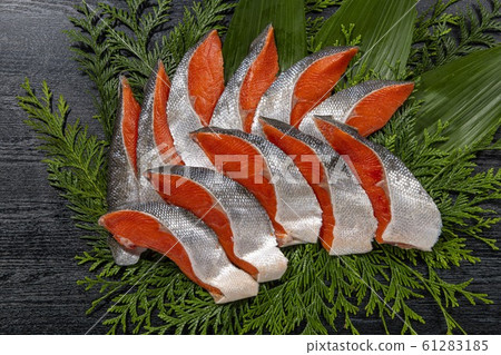 美味的三文魚柳 61283185