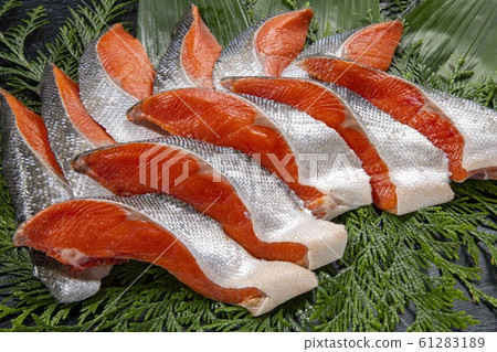 美味的三文魚柳 61283189