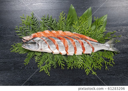 Delicious salmon fillet Delicious salmon fillet 61283206