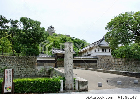 [Kagawa] Marugame Castle (Otemon) 61286148