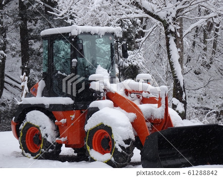 Wheel loader in snow 61288842