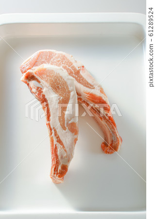 Pork spare ribs Pork spare ribs 61289524