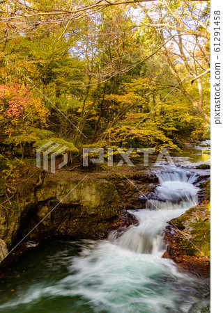 Fushin stall waterfall 61291458