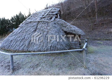 磨砂信濃的參差不齊修復坑住宅 磨砂信濃的參差不齊修復坑住宅 61296229
