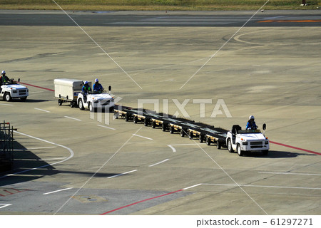 Airport towing tractor and container dolly Airport towing tractor and container dolly 61297271