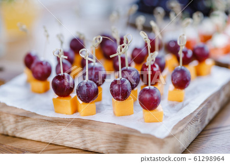 Festive buffet receptions in the summer 61298964