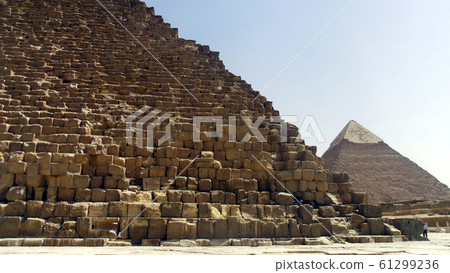 Pyramids of King Khufu and Khafre of Giza, Egypt Pyramids of King Khufu and Khafre of Giza, Egypt 61299236