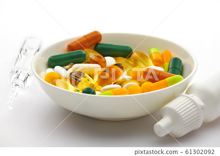 Plate with set of pills, tablets, vitamins, drugs, Plate with set of pills, tablets, vitamins, drugs, 61302092