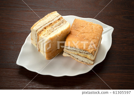 Sweet bread Sweet bread 61305597