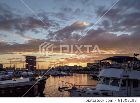 Bonapartedok in Antwerp at sunset Bonapartedok in Antwerp at sunset 61308198