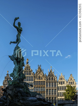 Brabo Fountain at Grote Markt in Antwerp Brabo Fountain at Grote Markt in Antwerp 61308201