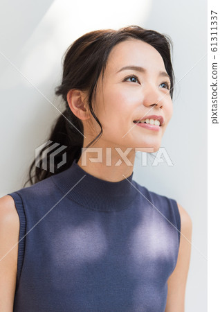 Beautiful woman white background Beautiful woman white background 61311337