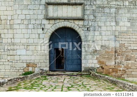 The front view of the main gate of Khotyn fortress The front view of the main gate of Khotyn fortress 61311841