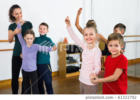Children studying of partner dance at dance school Children studying of partner dance at dance school 61322782