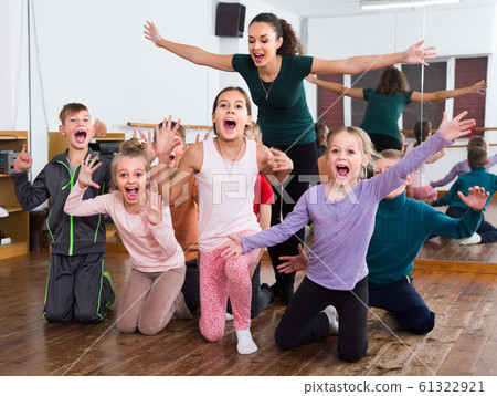 children posing at dance class 61322921