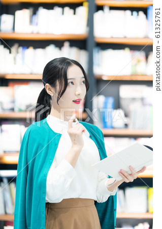 讀女人肖像攝影合作“近畿大學” 61325761