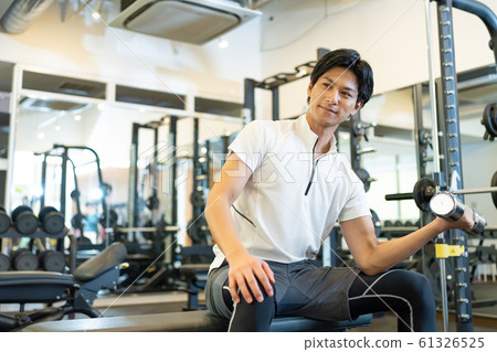 Gym muscle training weight training sports club 61326525