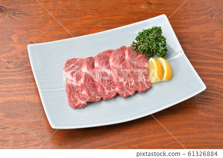 Yakiniku, domestic beef "Sagari (part)" meat. Yakiniku restaurant, Korean restaurant image. Beef, beef, grilled meat dishes. Yakiniku, domestic beef "Sagari (part)" meat. Yakiniku restaurant, Korean restaurant image. Beef, beef, grilled meat dishes. 61326884