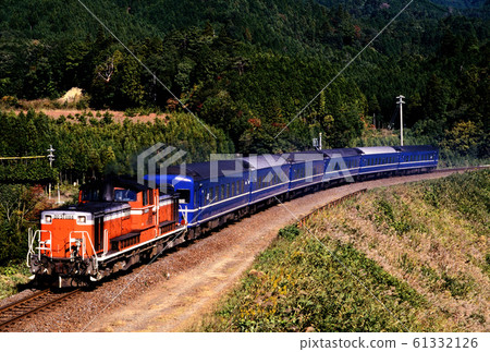 1996 DD DD511188 Blue Train 14 Series Coming Over Kada 61332126