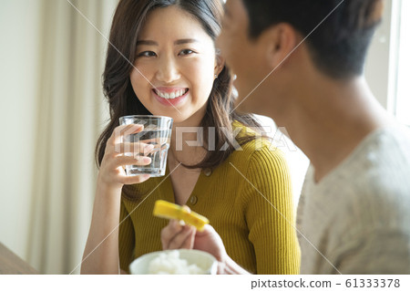 Couple eating Couple eating 61333378