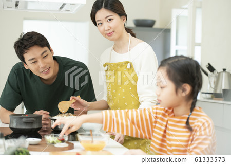 Family meal Family meal 61333573