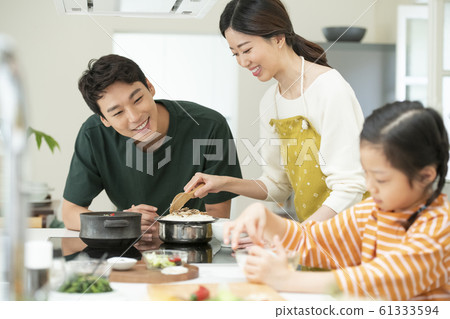 Family meal Family meal 61333594