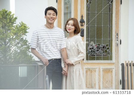 Couple family Couple family 61333718