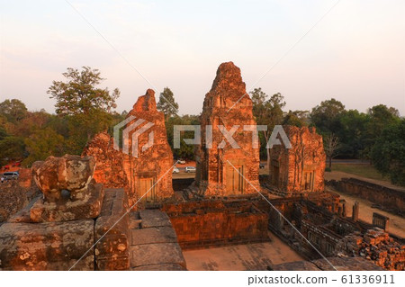  Prelupe Ruins Angkor Wat Ruins Sunset Siem Reap World Heritage Cambodia Tourist Destinations Overseas Travel 61336911