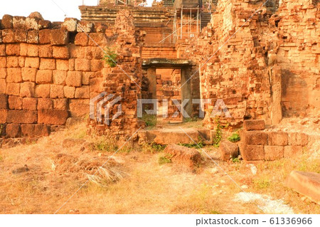  Prelupe Ruins Angkor Wat Ruins Sunset Siem Reap World Heritage Cambodia Tourist Destinations Overseas Travel 61336966