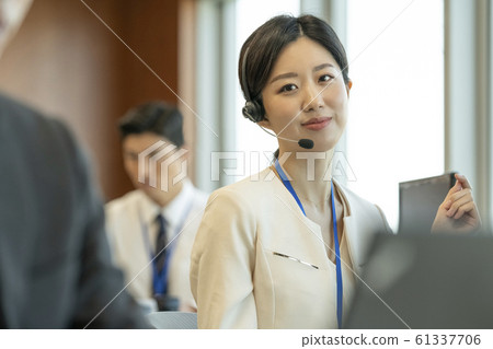 Business call center woman 61337706