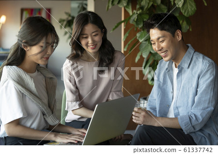 Business meeting Business meeting 61337742