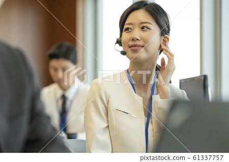 Business call center woman Business call center woman 61337757