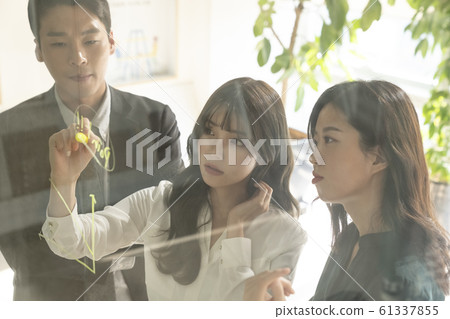 Business meeting board Business meeting board 61337855