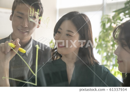 Business meeting board Business meeting board 61337934