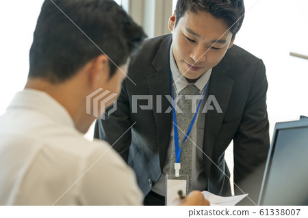 Business man sales 61338007