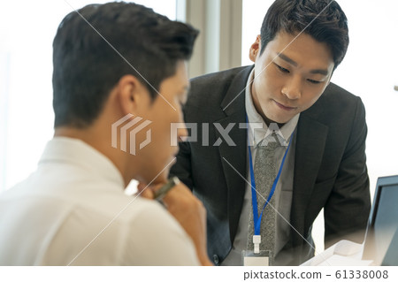 Business man sales Business man sales 61338008