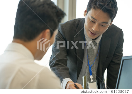 Business man sales 61338027