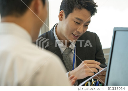 Business man sales 61338034