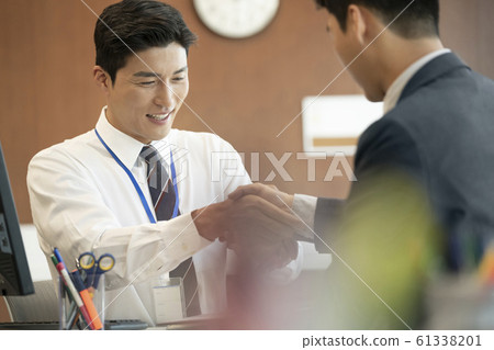 Business man sales 61338201