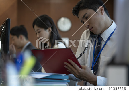Business men and women office Business men and women office 61338218