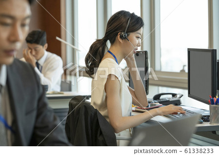 Business call center woman 61338233